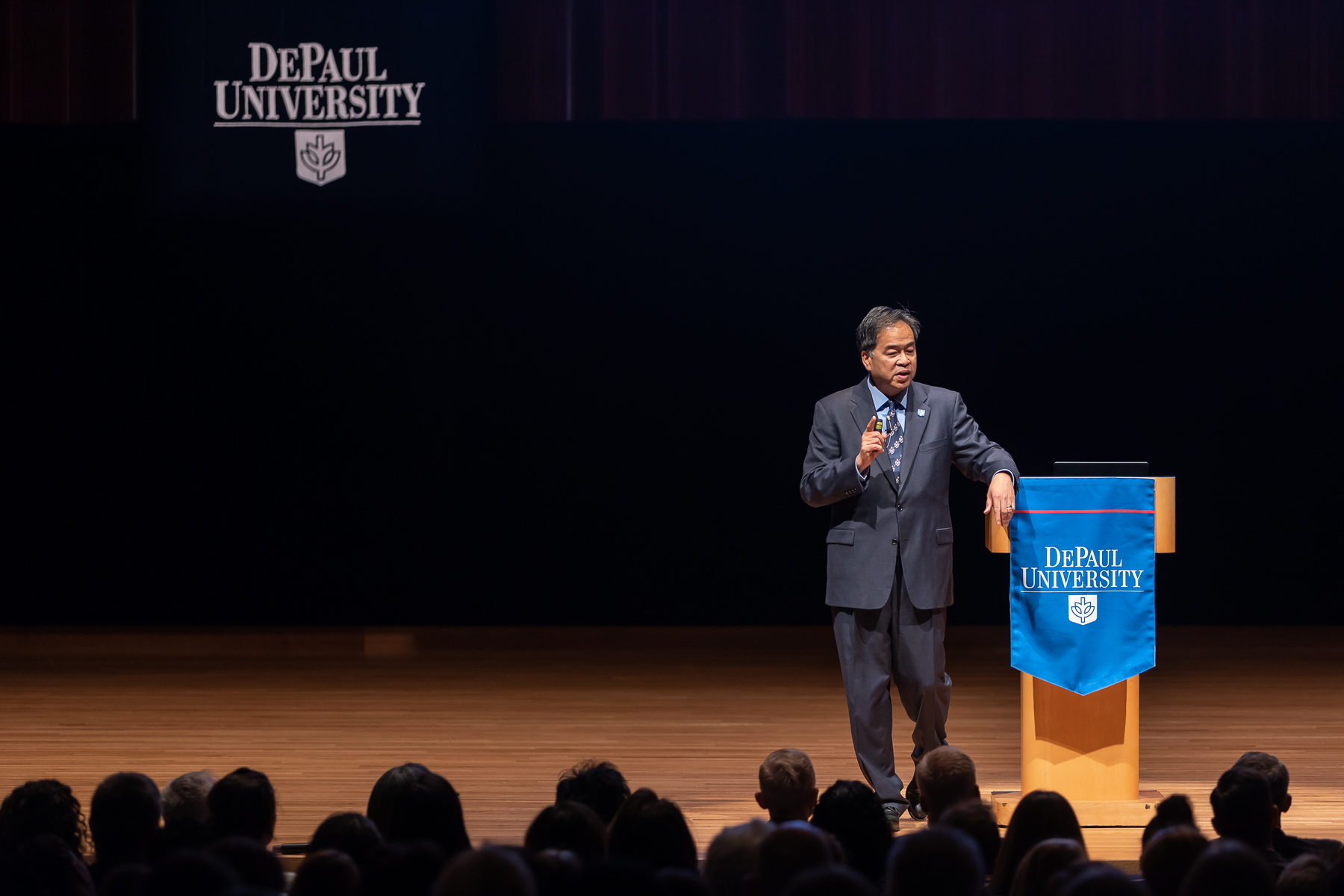 A.Gabriel Esteban, Ph.D., president of DePaul University, presents the State of the University address to faculty and staff members, October 4. (DePaul University/Jeff Carrion)